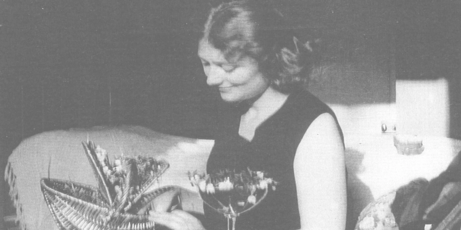 Ultraviolette et le gang des cracheuses de sang